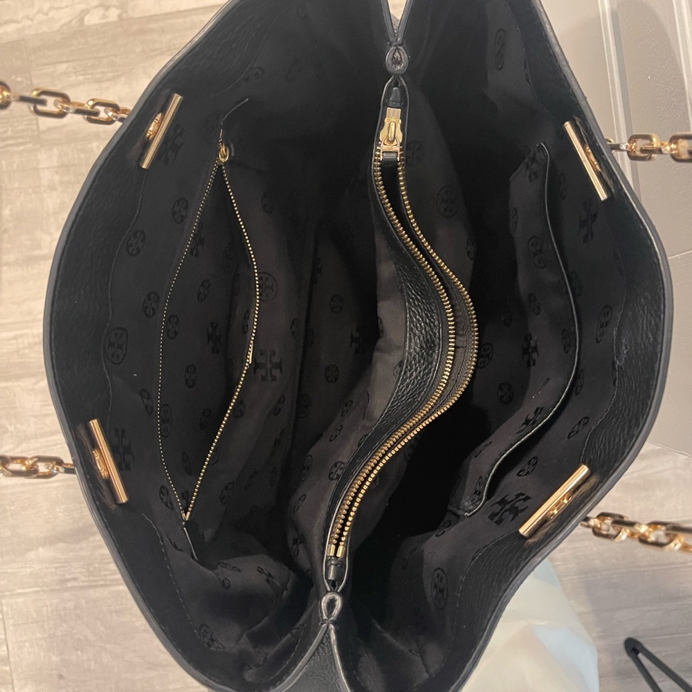 Black Tory Burch tote